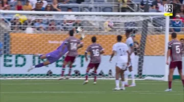فلومينينسي البرازيلي يسجل الهدف الأول في مرمى الهلال عن طريق مارتينيللي بالفيديو