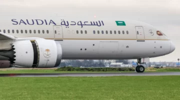 حقوق المسافر عند تأخر الطائرة: هل يحق لك المطالبة بتعويض مالي؟