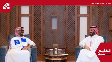 ولي العهد يستقبل الشيخ طحنون بن زايد وشال الزعيم يزين كتفه بفخر