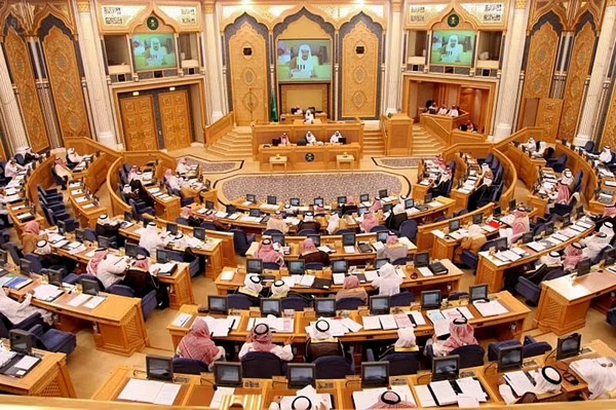 وجبة فطور صحية يومية.. مجلس الشورى يدعو لتعزيز الرقابة على مقاصف المدارس