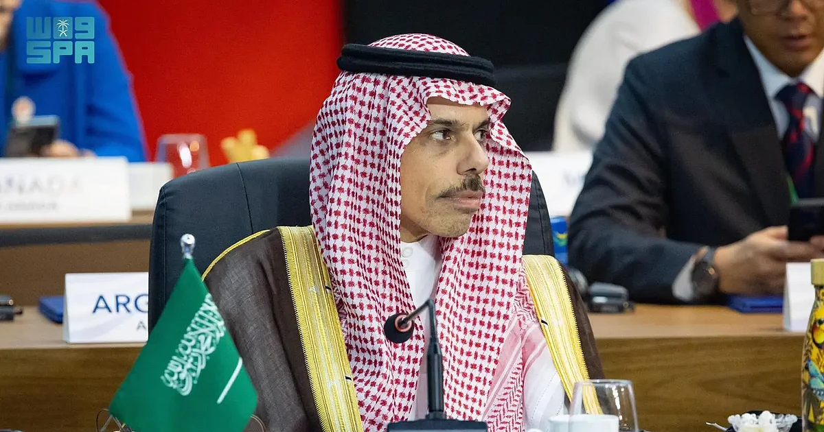كلمة مفتاحية مستهدفة: ولي العهد
ولي العهد السعودي يوفد وزير الخارجية إلى البرازيل لحضور قمة بريكس الدولية