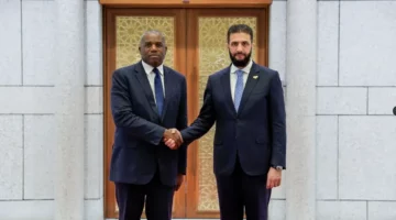 استئناف العلاقات الدبلوماسية بين بريطانيا وسوريا بعد 14 عامًا في دمشق