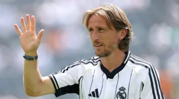مودريتش إلى ميلان رسميًا.. أليغري يعلن انتقال النجم بعد رحيله عن ريال مدريد